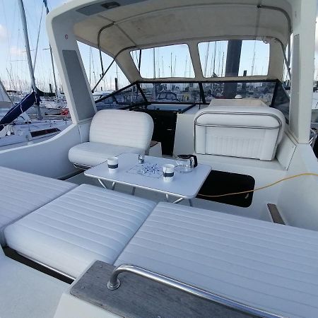 Sejour Insolite Sur Un Yacht. Bateau Hotel A Quai. Λα Ροσέλ Εξωτερικό φωτογραφία