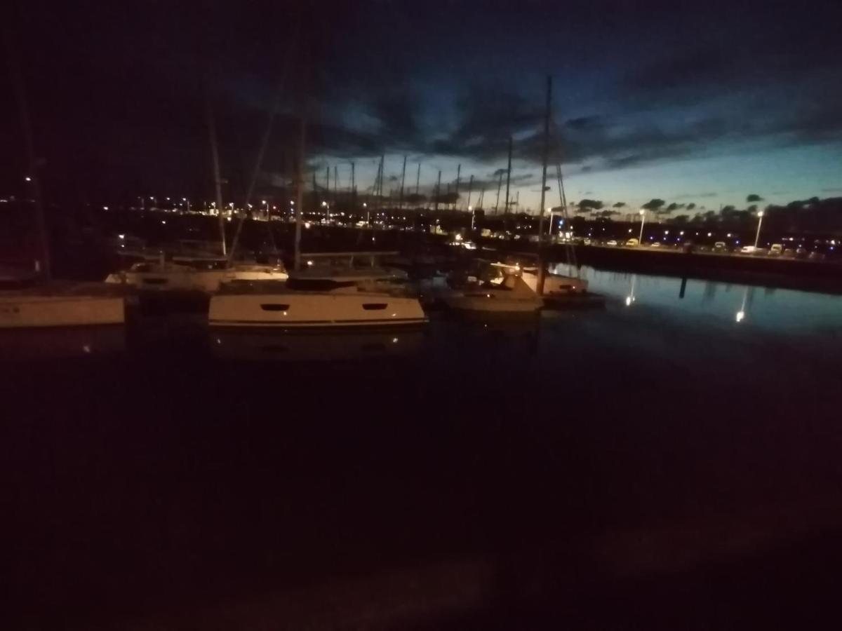 Sejour Insolite Sur Un Yacht. Bateau Hotel A Quai. Λα Ροσέλ Εξωτερικό φωτογραφία