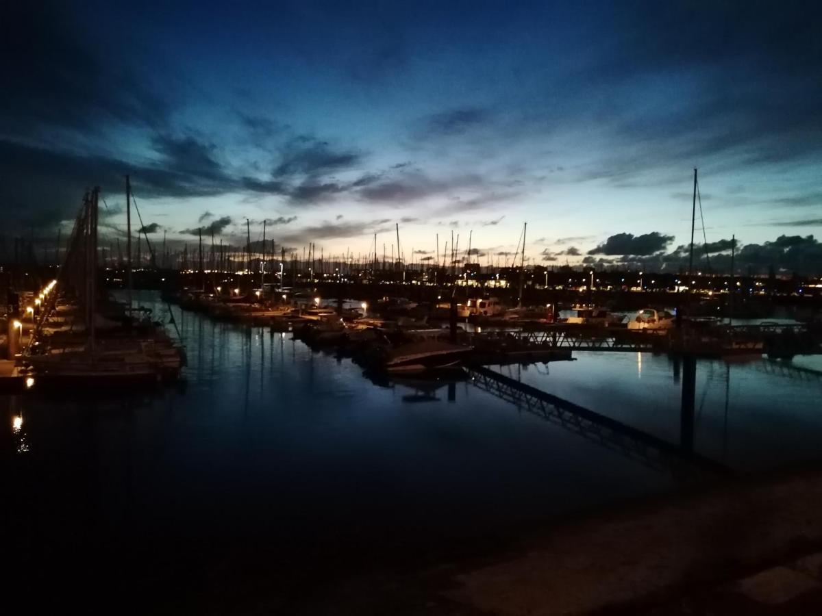 Sejour Insolite Sur Un Yacht. Bateau Hotel A Quai. Λα Ροσέλ Εξωτερικό φωτογραφία