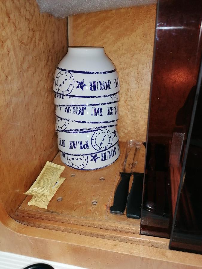 Sejour Insolite Sur Un Yacht. Bateau Hotel A Quai. Λα Ροσέλ Εξωτερικό φωτογραφία