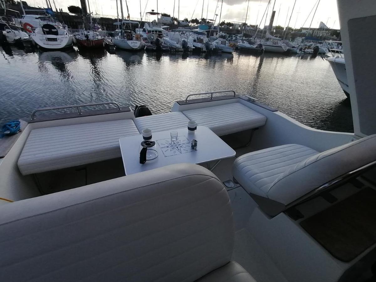 Sejour Insolite Sur Un Yacht. Bateau Hotel A Quai. Λα Ροσέλ Εξωτερικό φωτογραφία